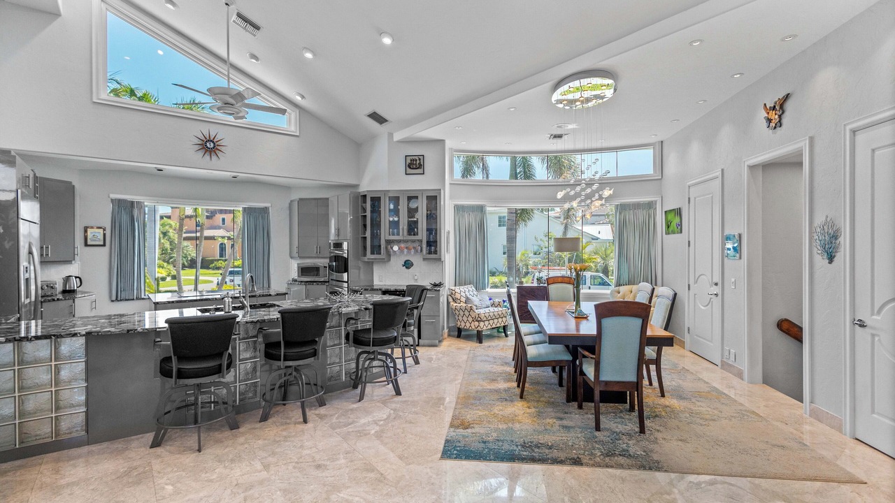 Photo of Livingroom in Whitney Beach