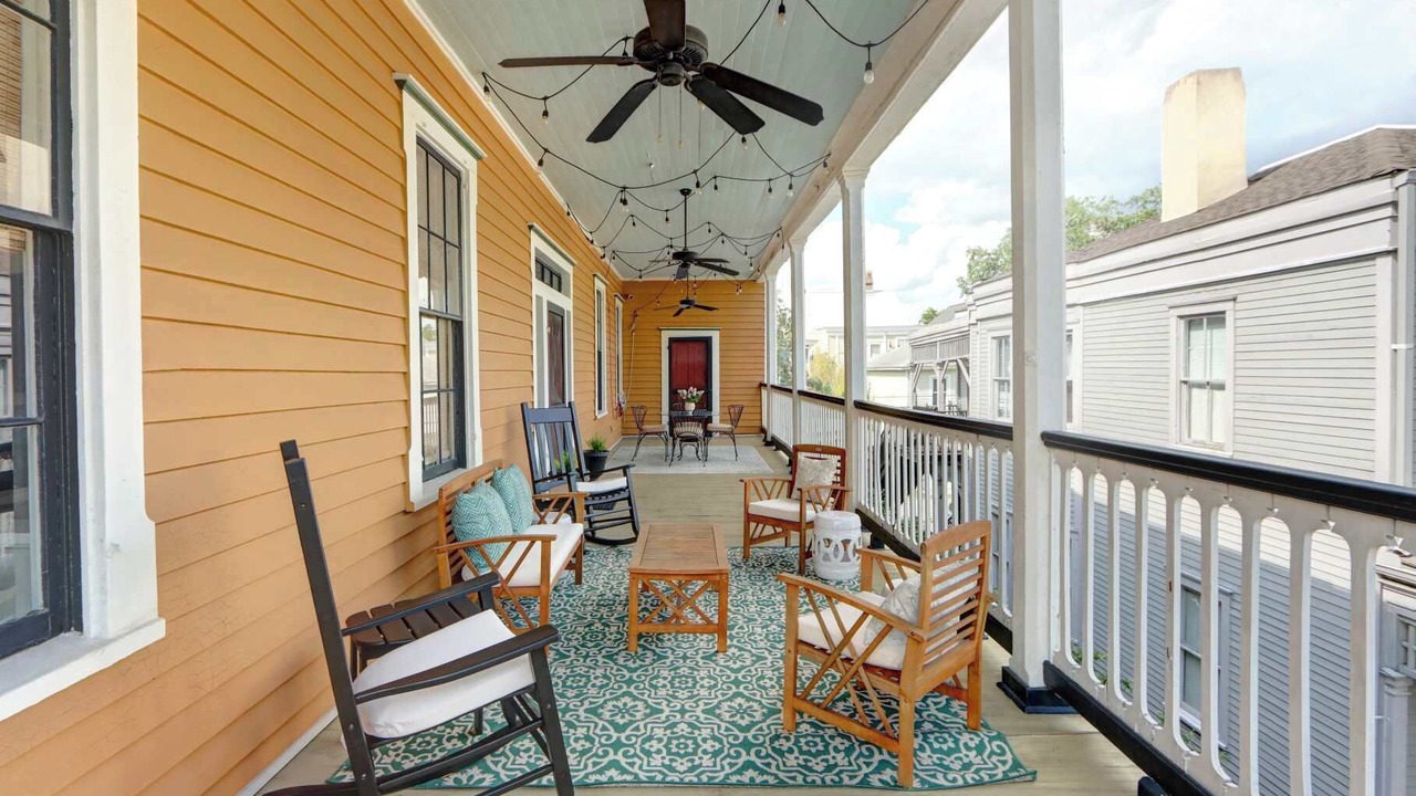 Photo of Patio Balcony in Savannah Victorian District