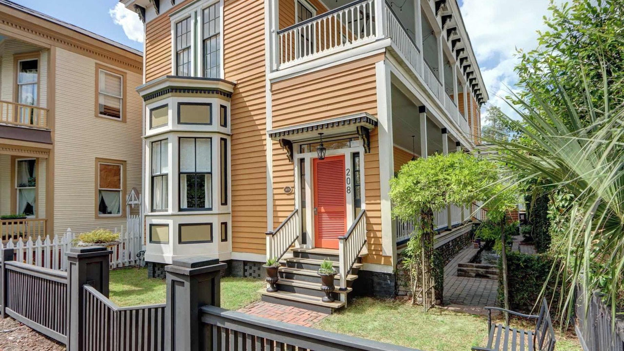 Photo of Outdoor in Savannah Victorian District