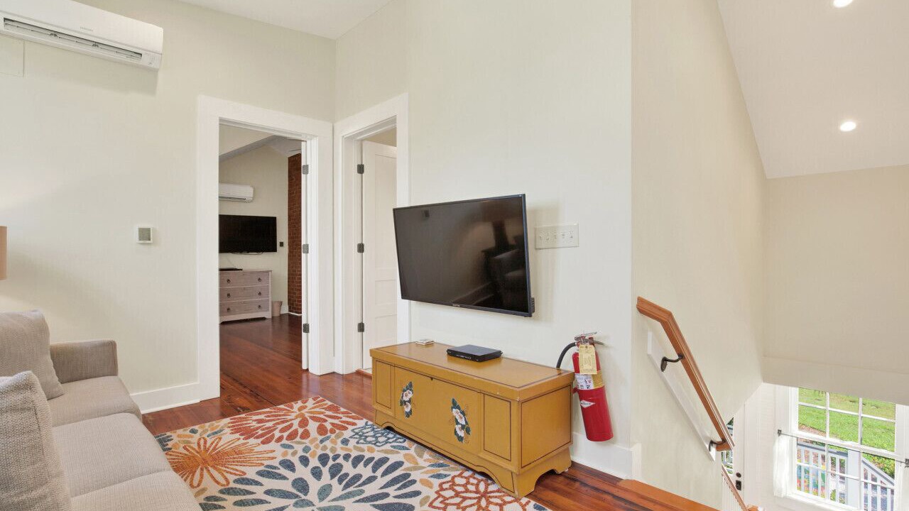 Photo of Livingroom in Tybee Island