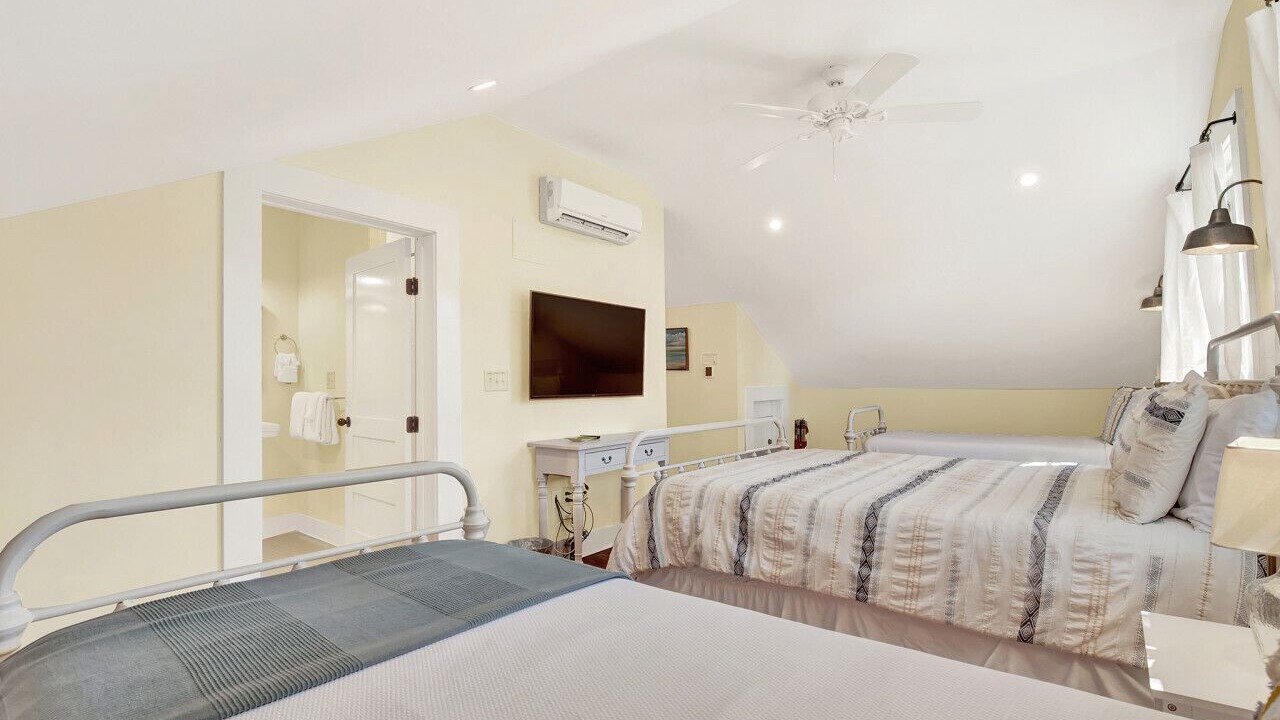 Photo of Bedroom in Tybee Island