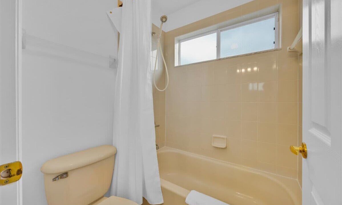 Photo of Bathroom in Calabay Parc
