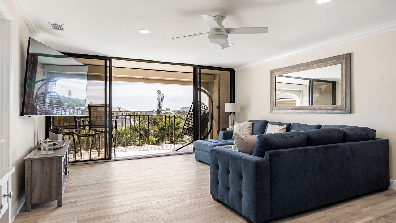 Photo of Livingroom in Indian River Shores