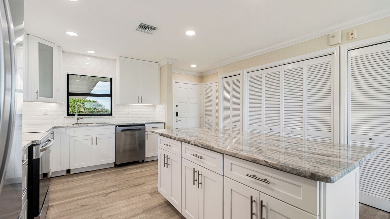 Photo of Kitchen in Indian River Shores