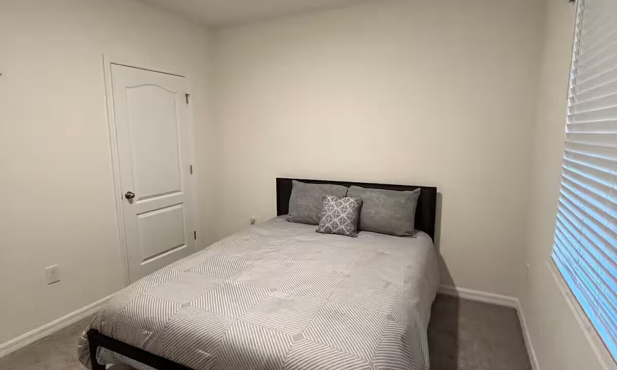 Photo of Bedroom in Winter Haven