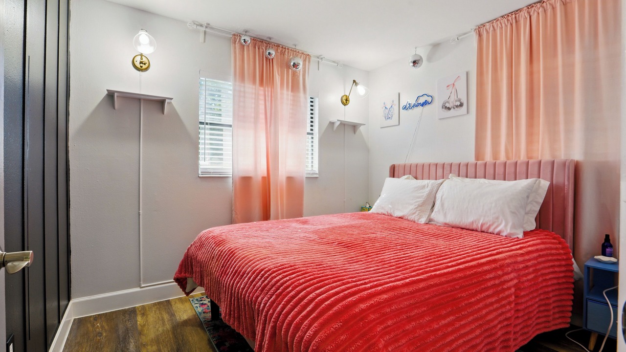 Photo of Bedroom in St. Cloud