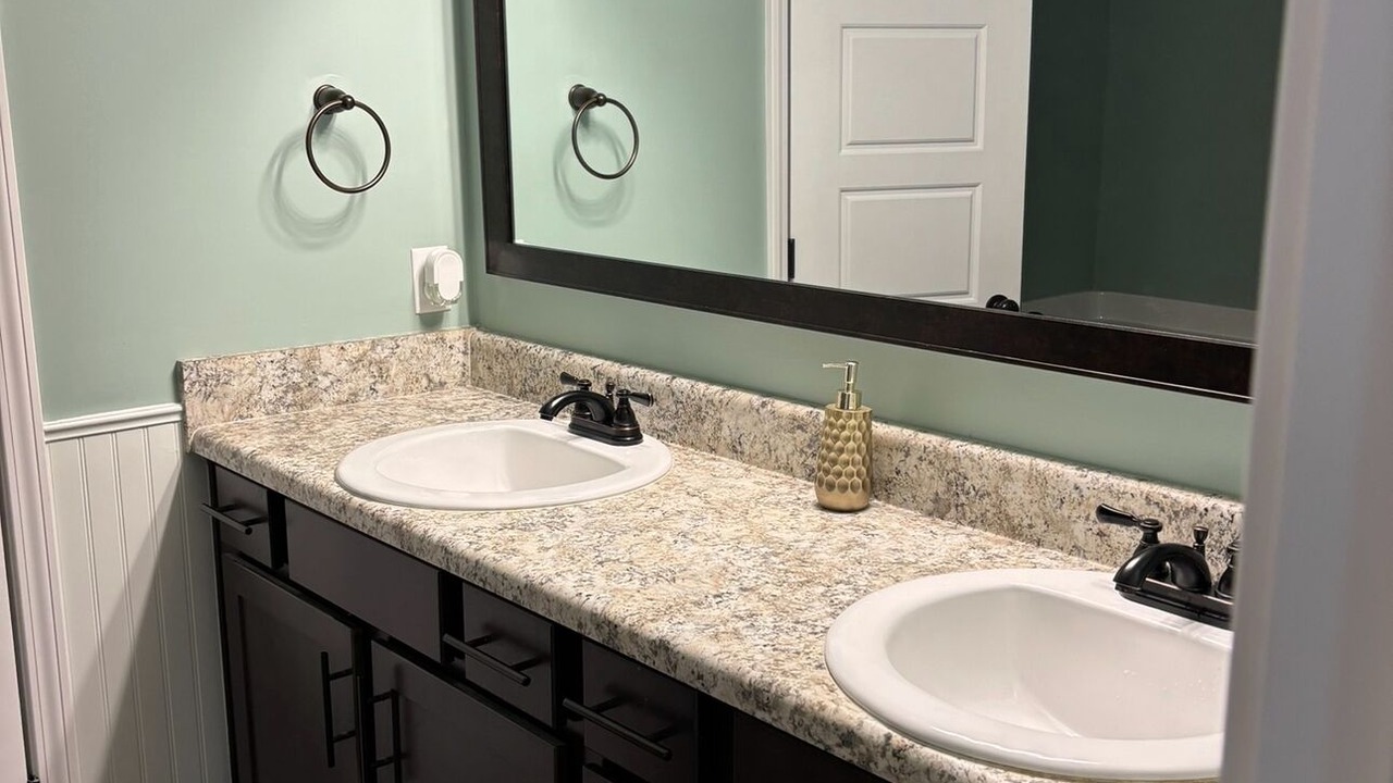 Photo of Bathroom in Statesboro