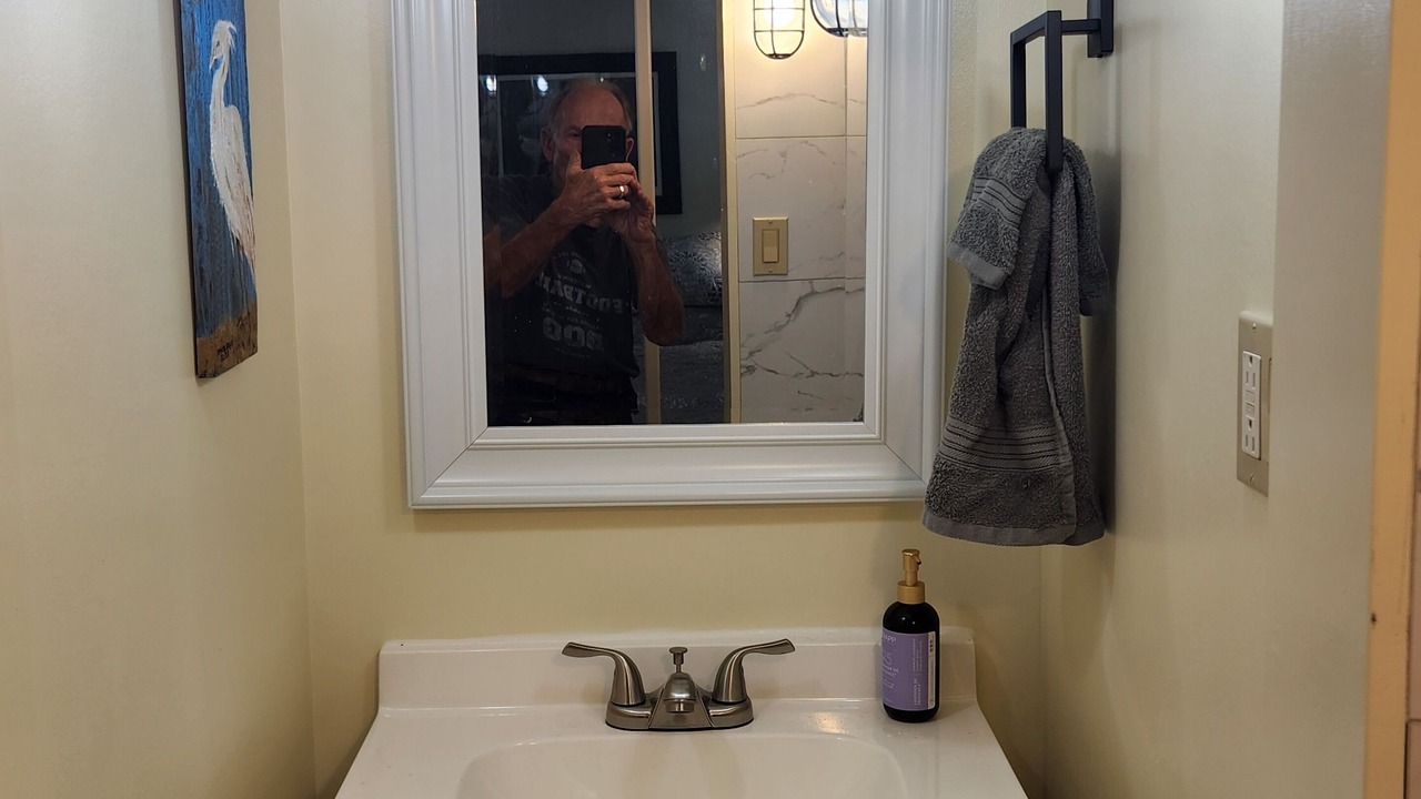 Photo of Bathroom in Calhoun County