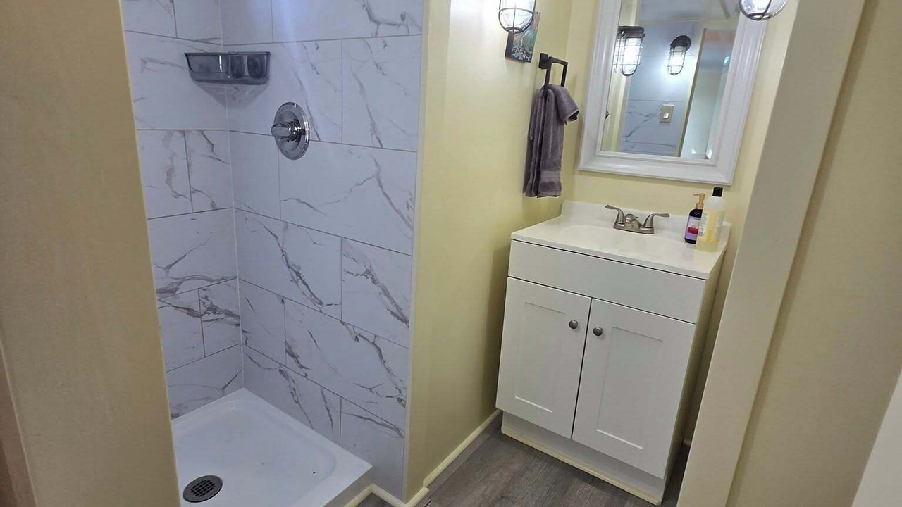 Photo of Bathroom in Calhoun County