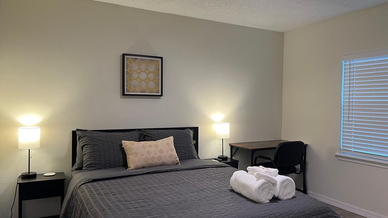 Photo of Bedroom in Roosevelt Park