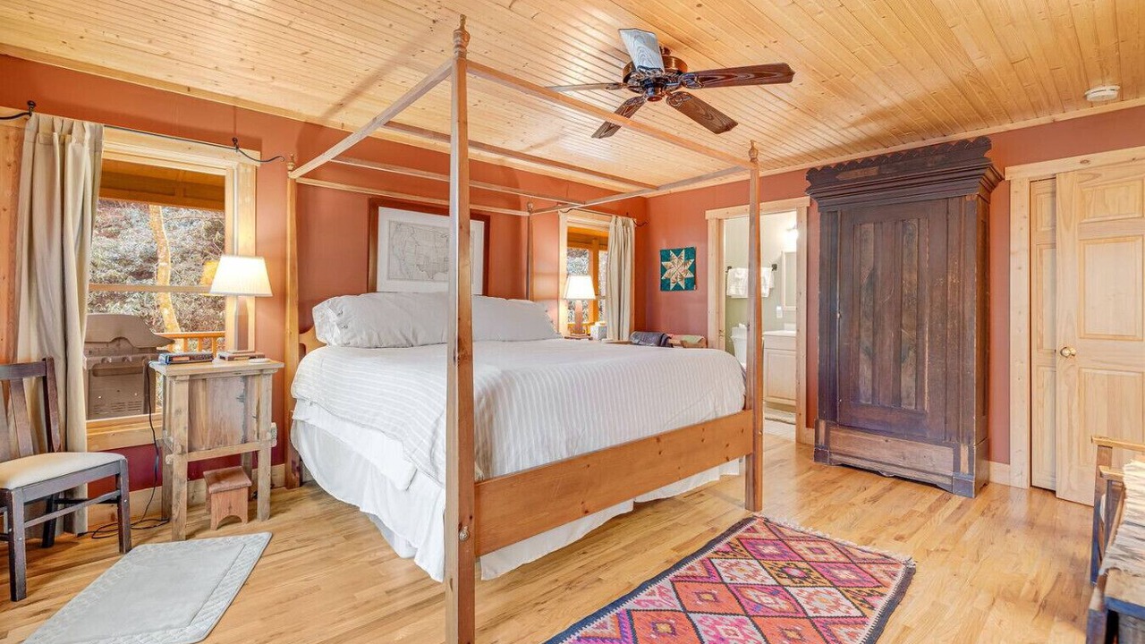 Photo of Bedroom in Brevard