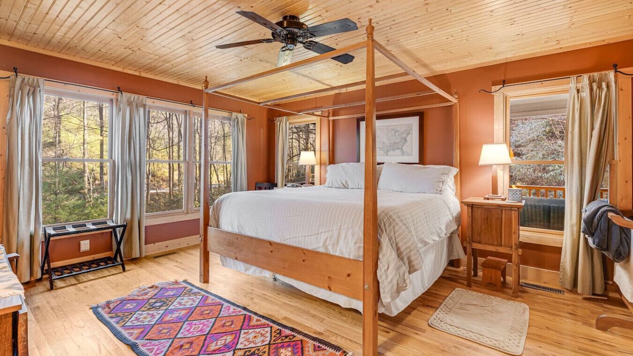 Photo of Bedroom in Brevard