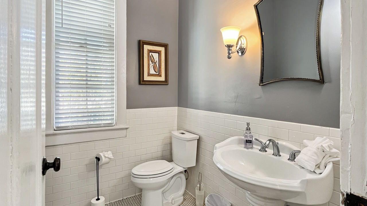 Photo of Bathroom in Savannah Victorian District