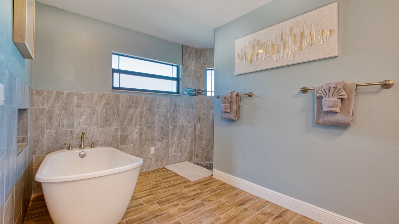 Photo of Bathroom in Trafalgar