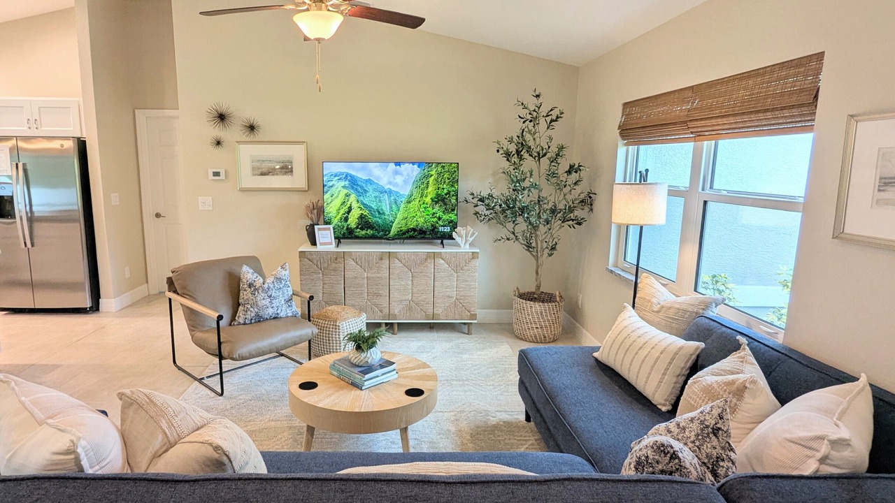 Photo of Livingroom in North Port