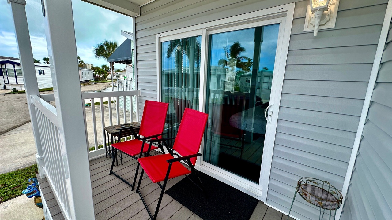 Photo of Patio Balcony in Nettles Island