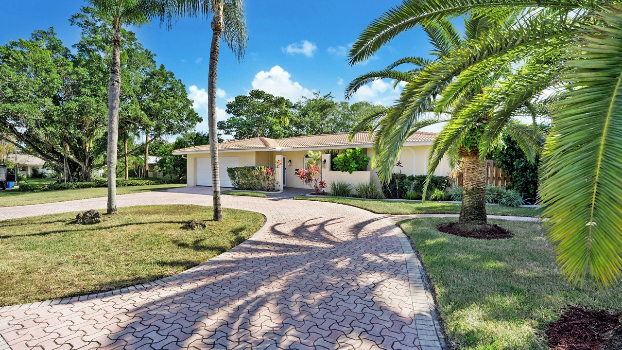 Photo of Outdoor in Broken Woods Estates