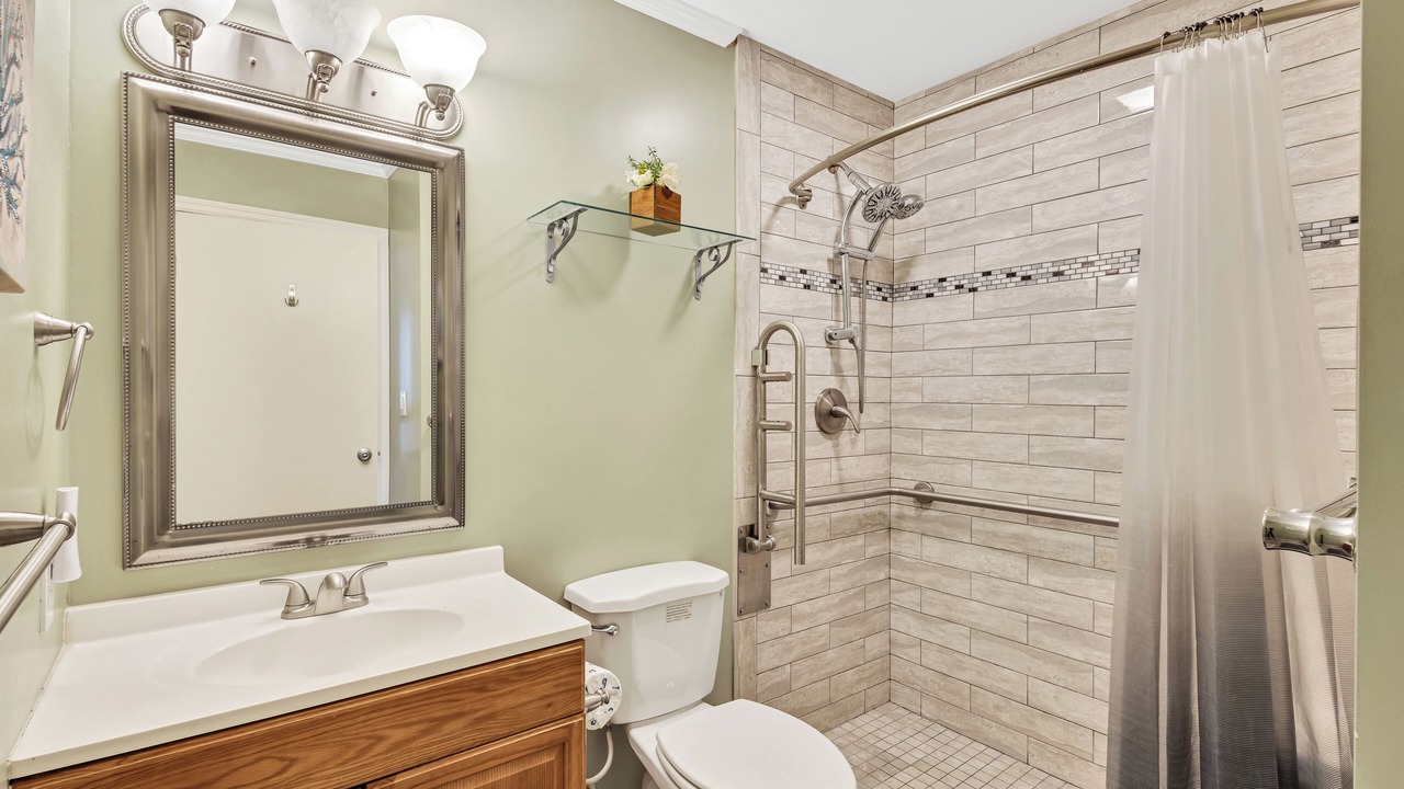 Photo of Bathroom in Palmetto Dunes