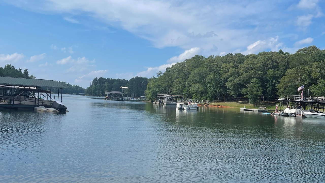 Photo of Others in Hartwell
