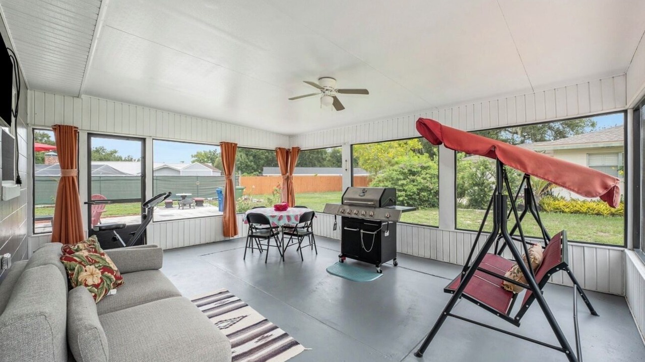 Photo of Livingroom in Winter Haven