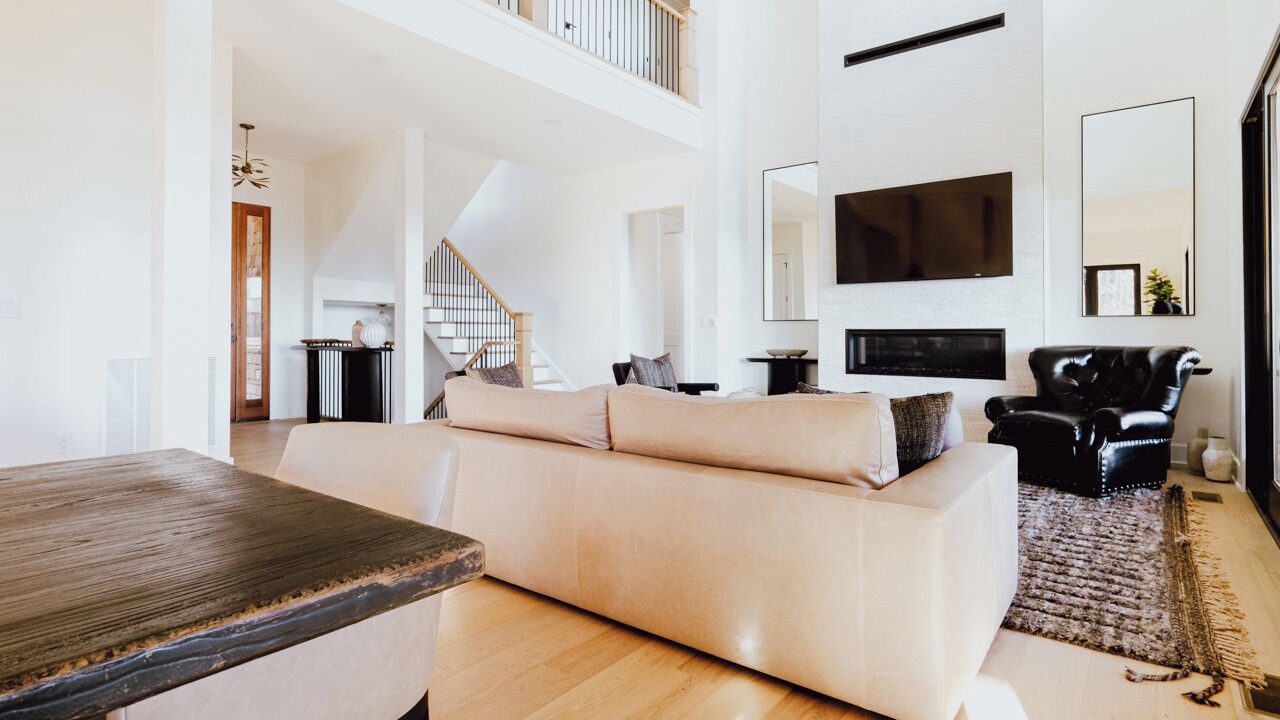 Photo of Livingroom in Bear Lake Reserve