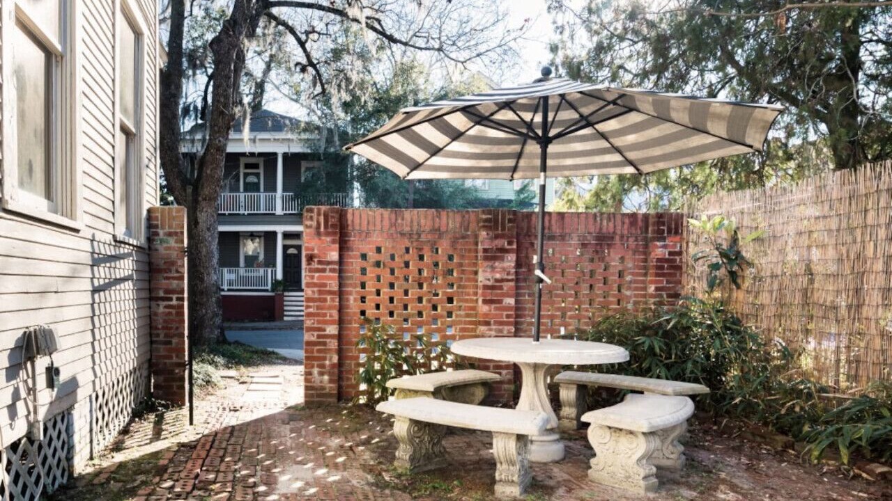 Photo of Outdoor in Thomas Square