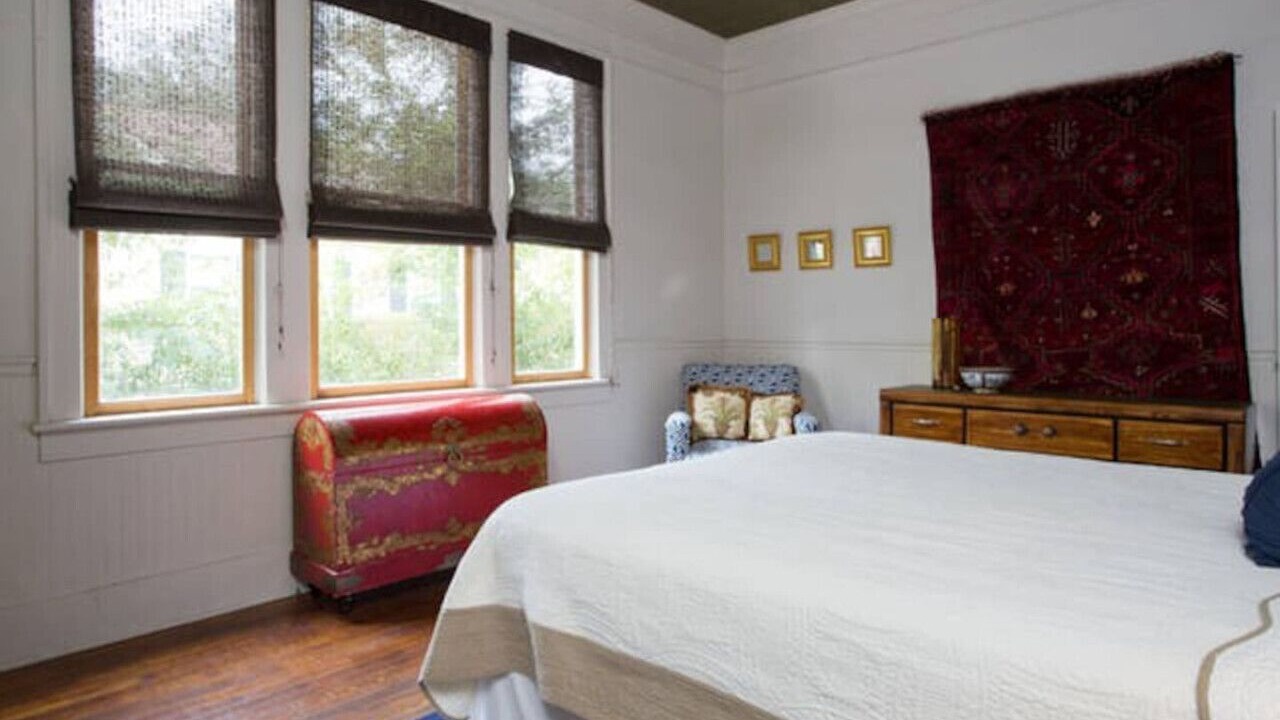 Photo of Bedroom in Thomas Square