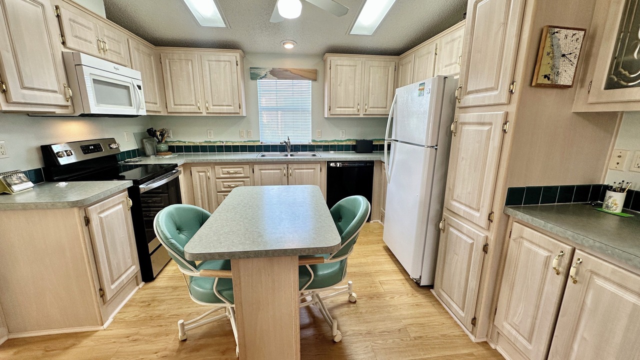 Photo of Kitchen in Nettles Island