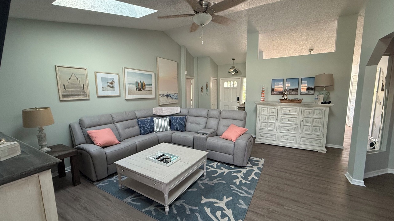 Photo of Livingroom in Sebastian Highlands