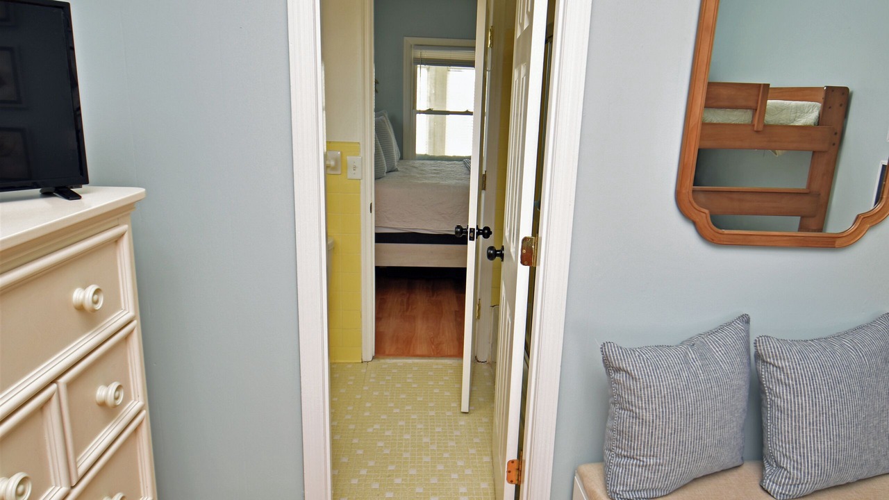 Photo of Bedroom in Inlet Harbour