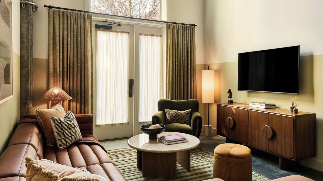 Photo of Livingroom in Yamacraw Village