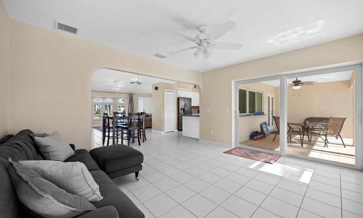 Photo of Livingroom in Port Saint Lucie