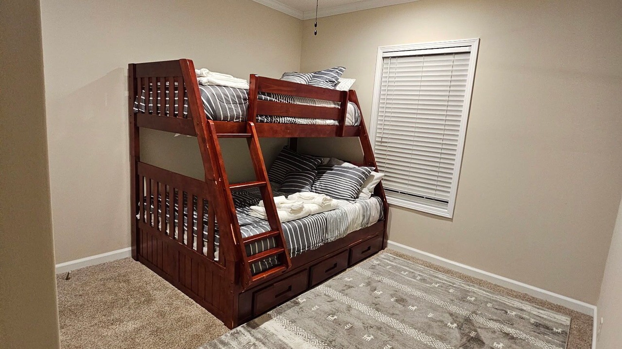 Photo of Bedroom in Seneca