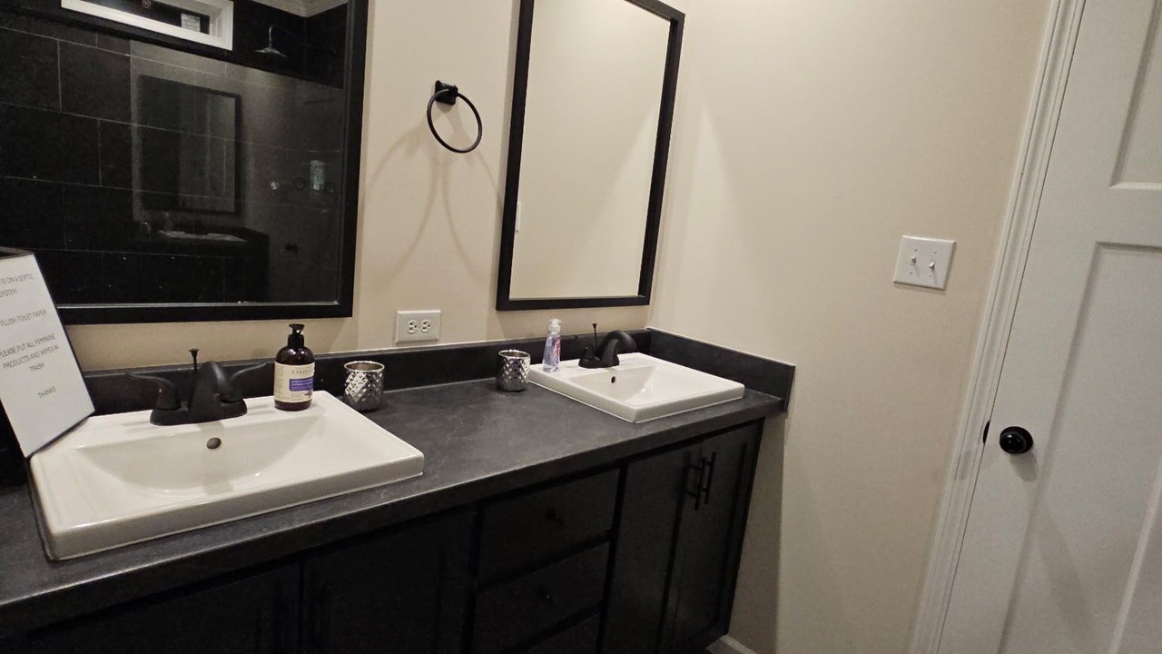 Photo of Bathroom in Seneca