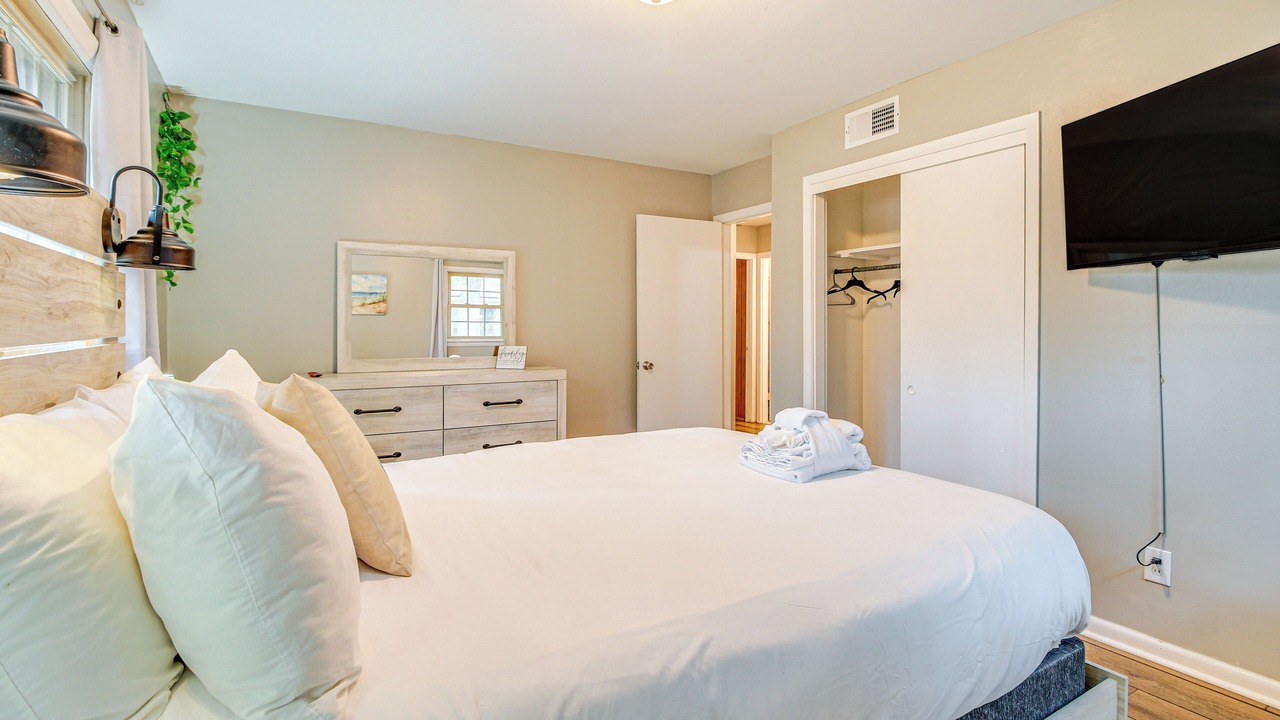 Photo of Bedroom in Garden City