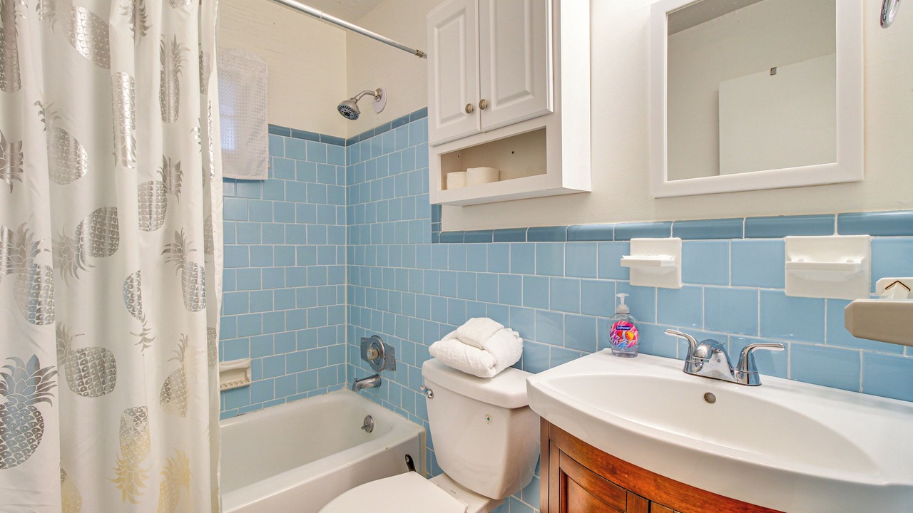 Photo of Bathroom in Garden City