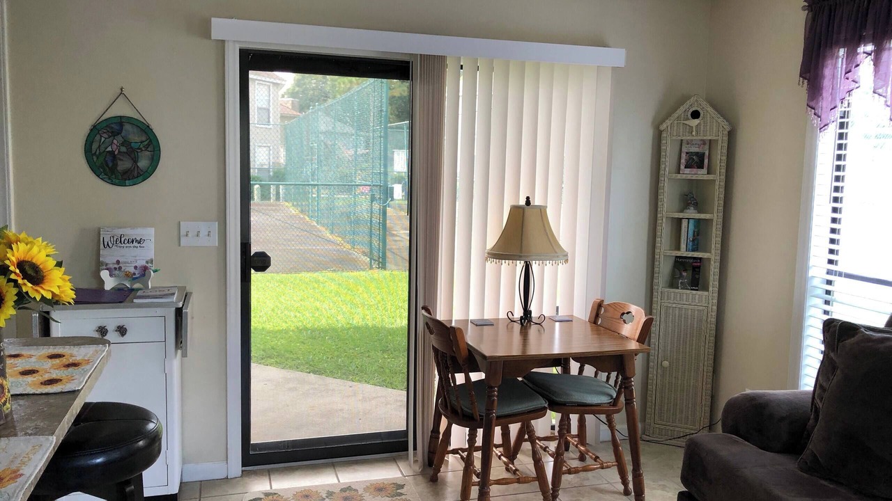 Photo of Livingroom in Surfside Beach