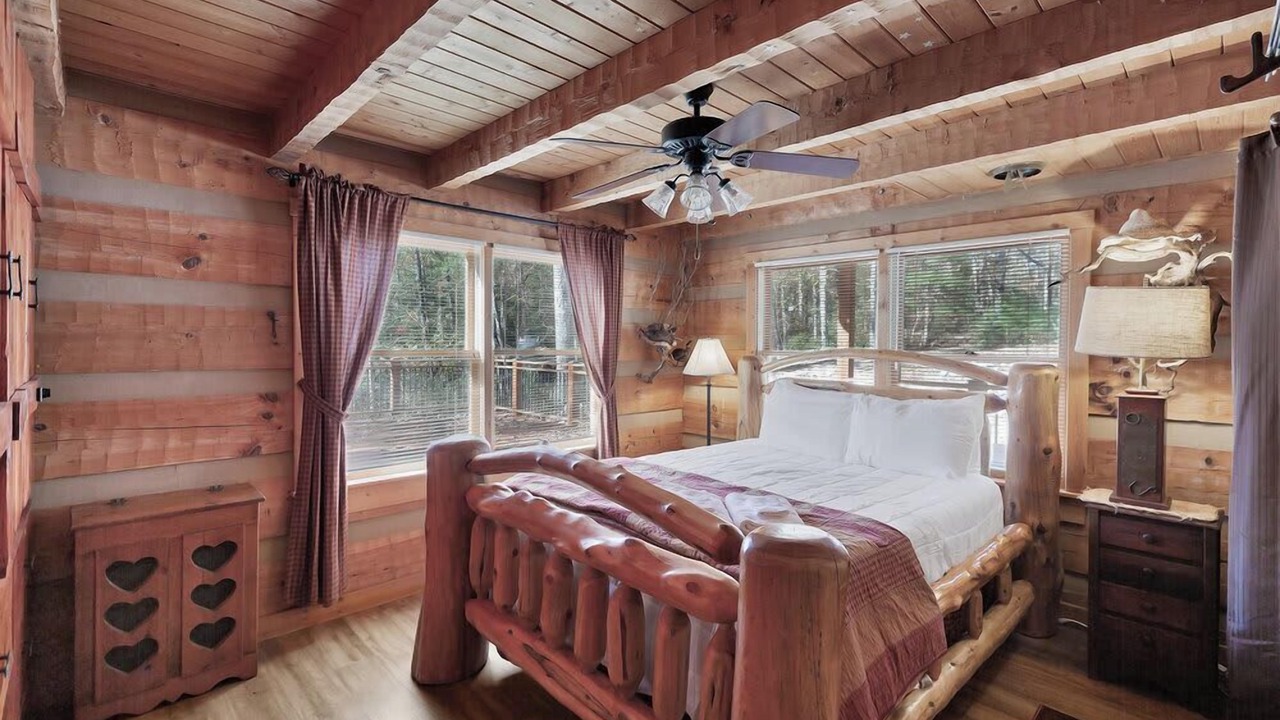 Photo of Bedroom in Salem