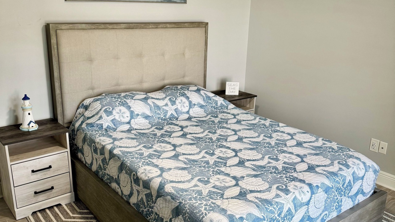 Photo of Bedroom in Palm River Estates