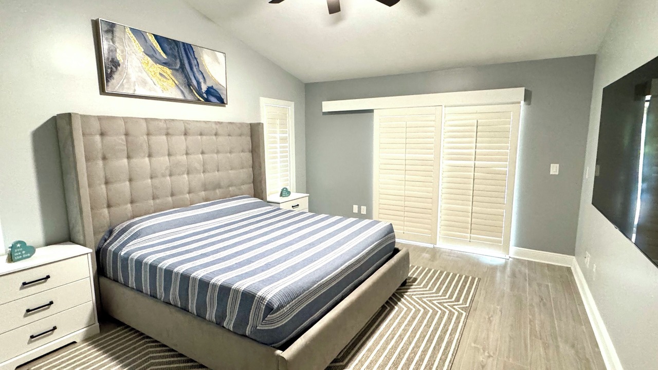 Photo of Bedroom in Palm River Estates