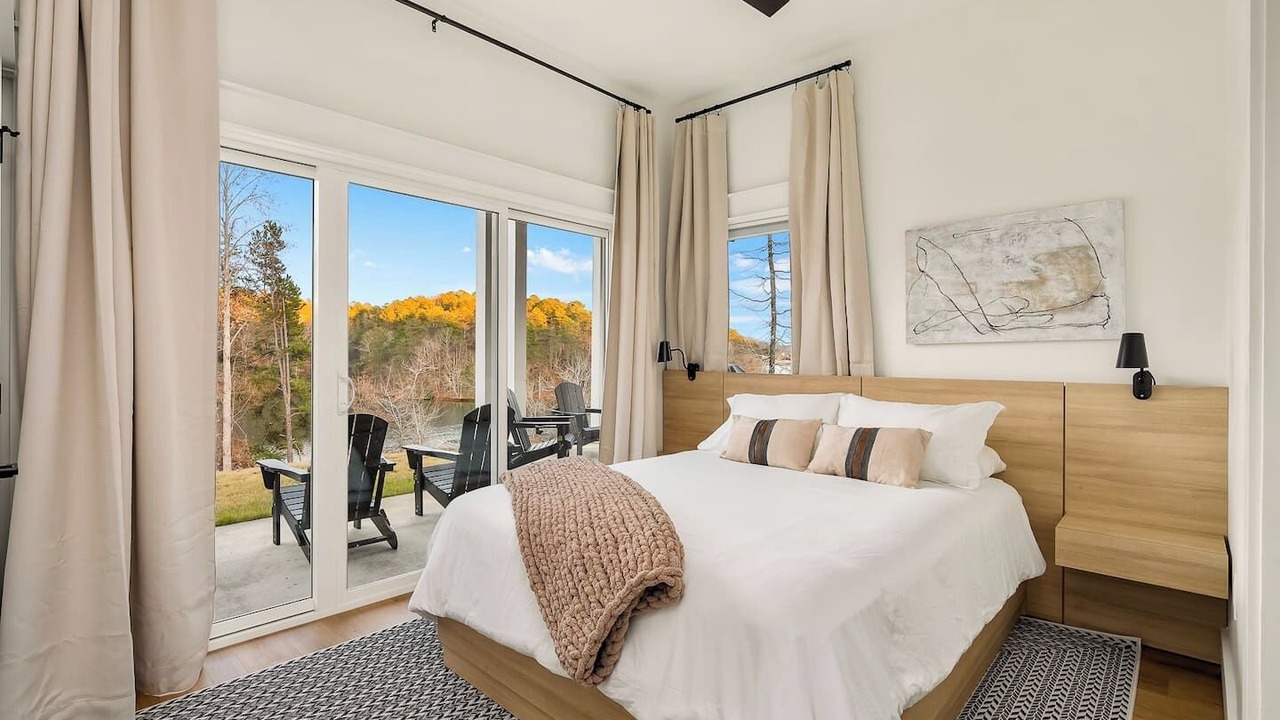 Photo of Bedroom in West Union