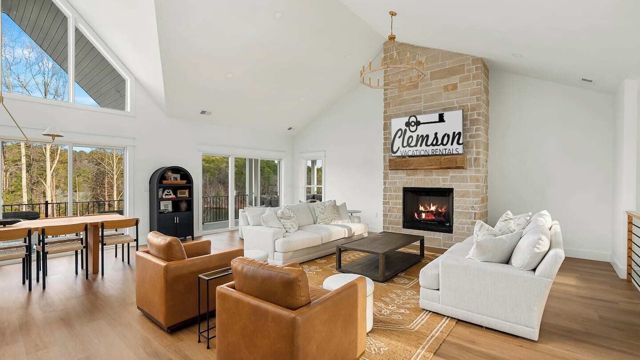 Photo of Livingroom in West Union