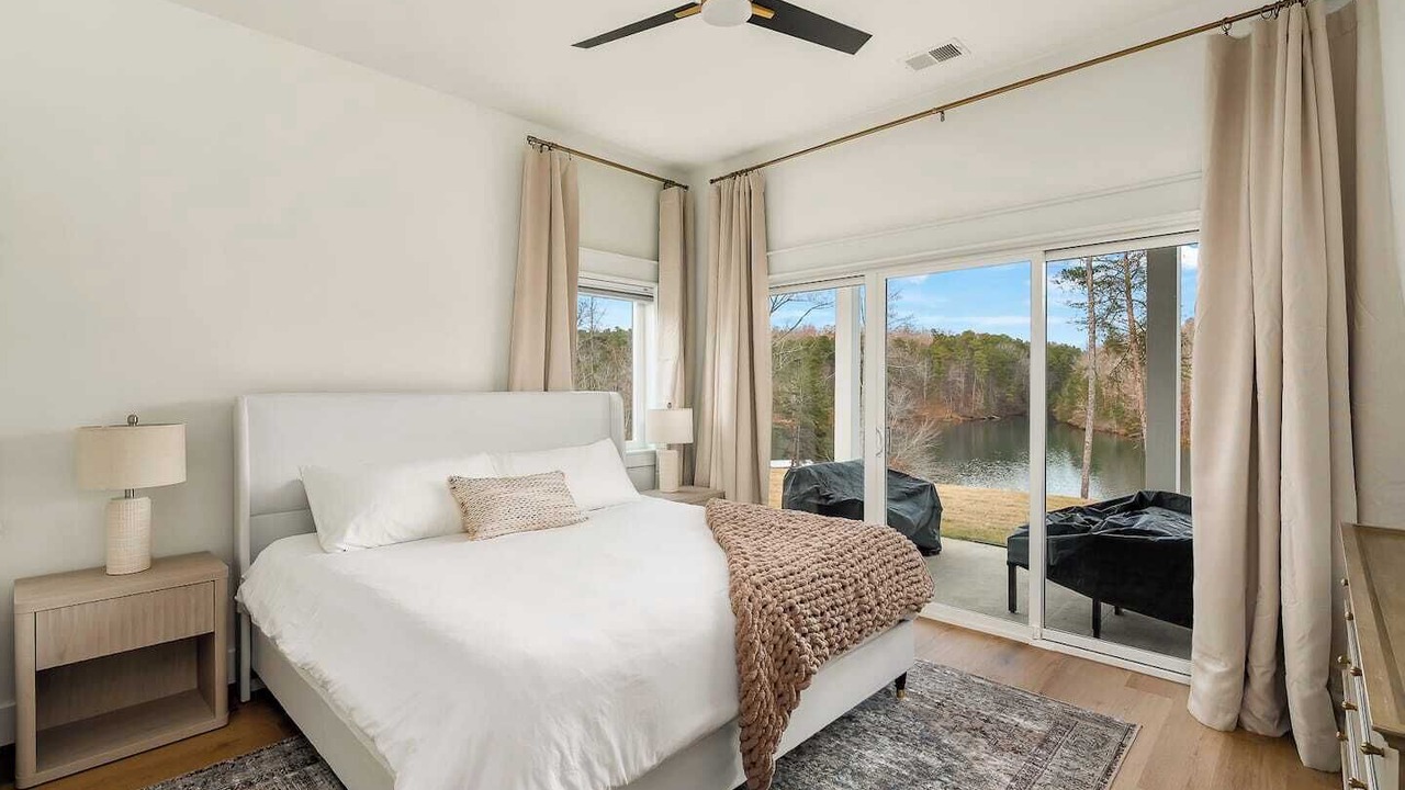Photo of Bedroom in West Union