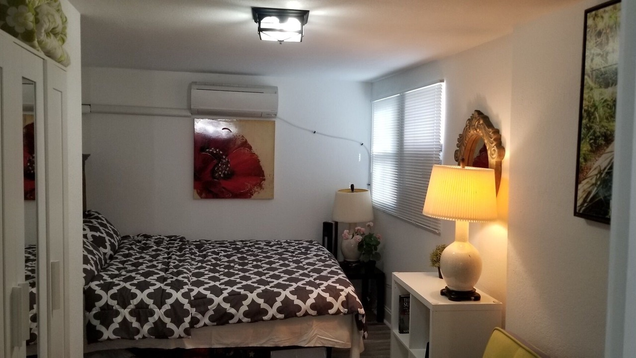 Photo of Bedroom in Crescent Heights