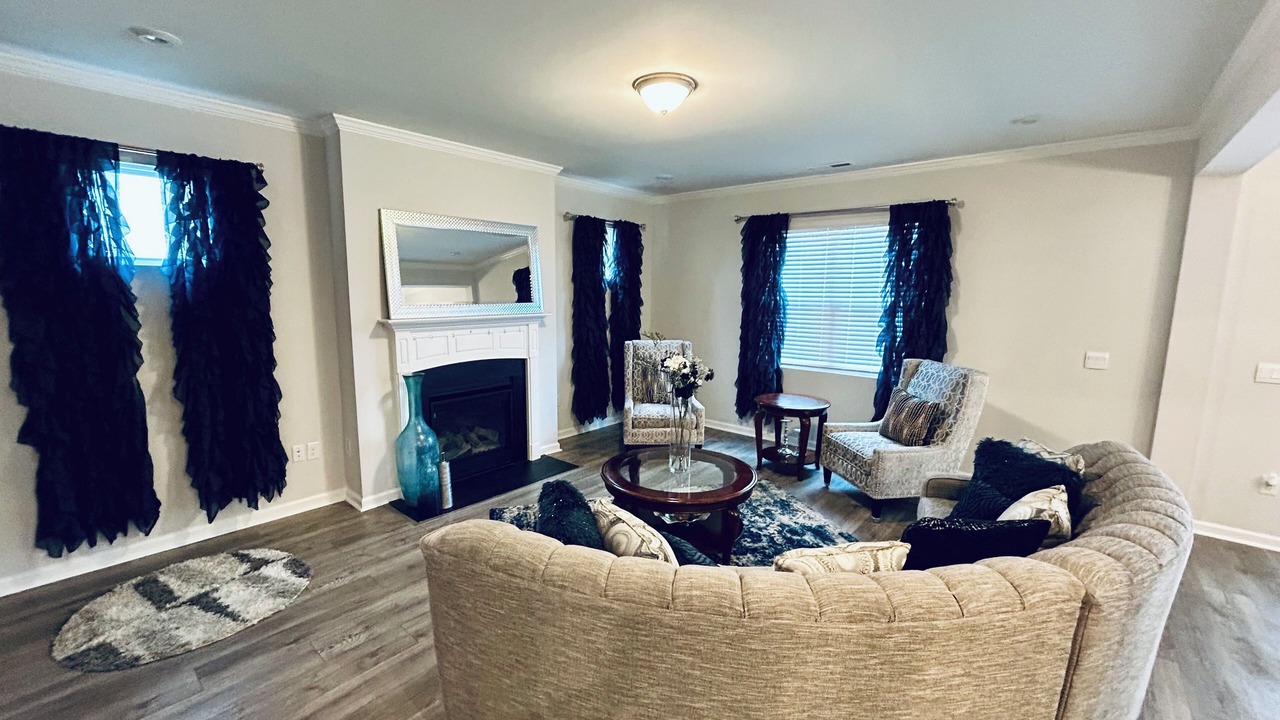 Photo of Livingroom in Clayton