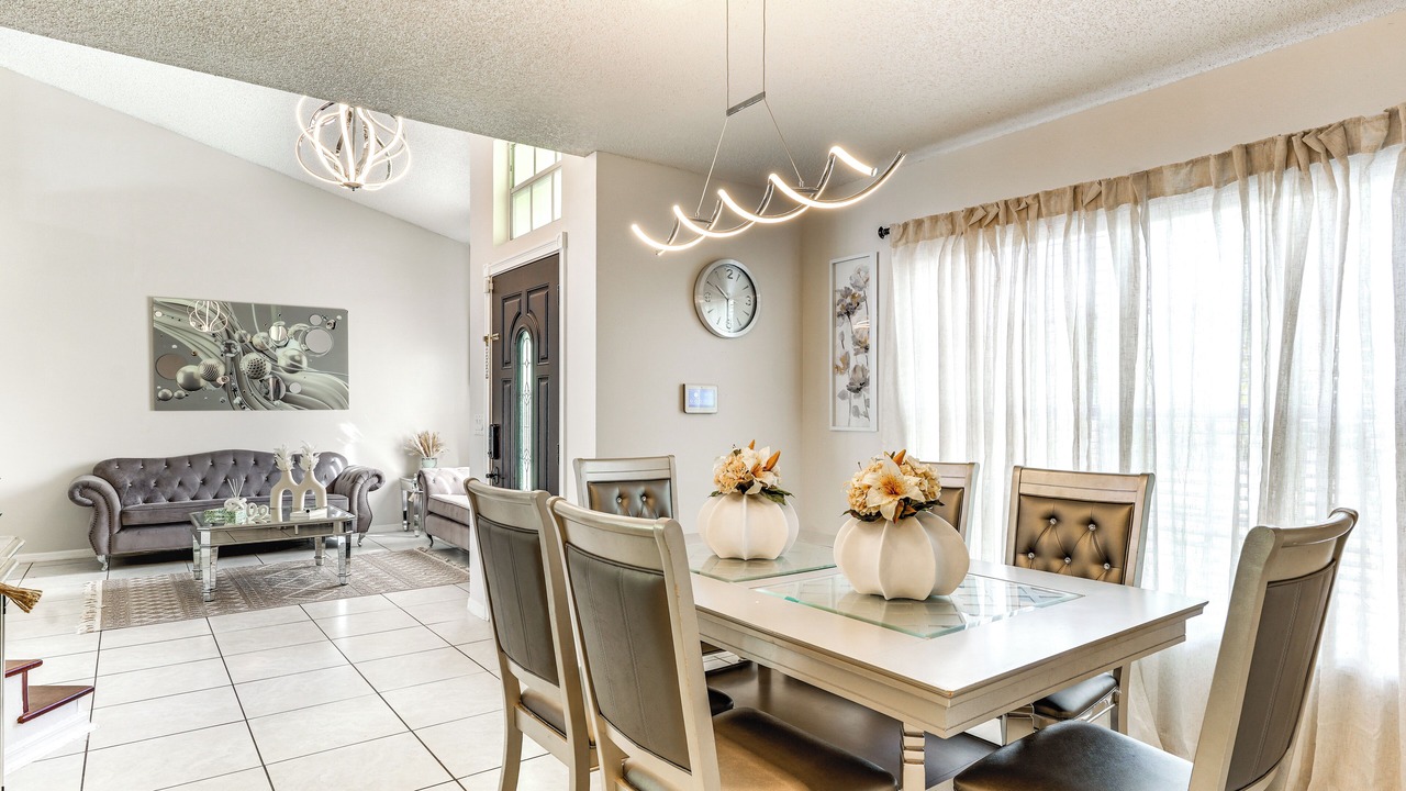 Photo of Bedroom in Boyette Springs