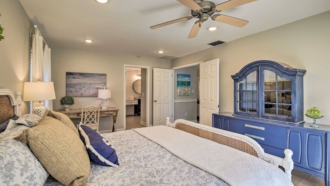 Photo of Bedroom in Bloomingdale
