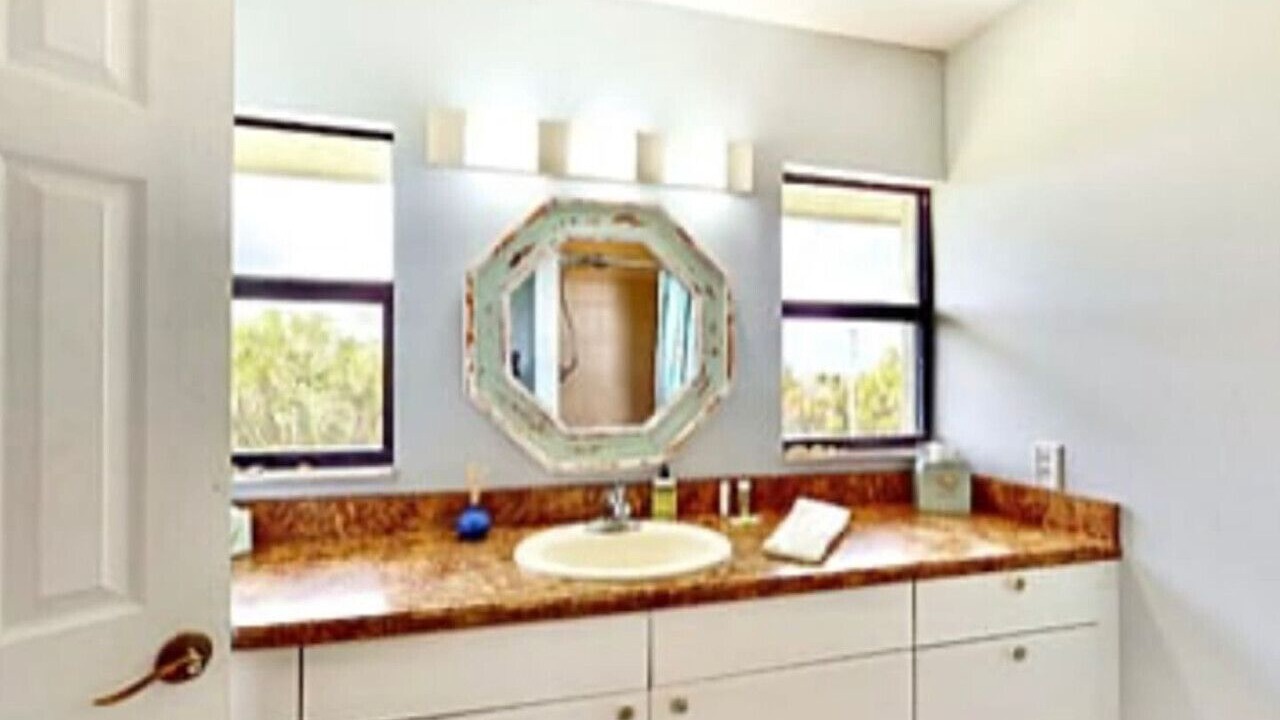 Photo of Bathroom in Melbourne Beach