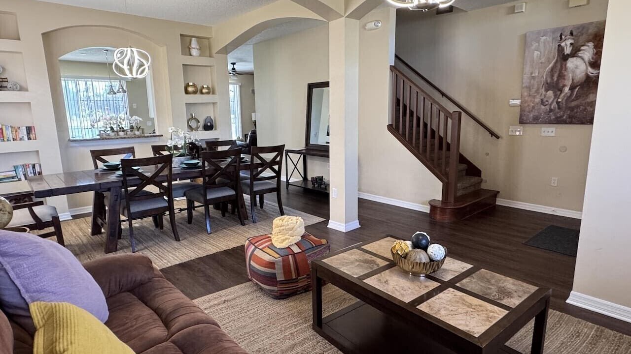 Photo of Livingroom in Lake Berkley