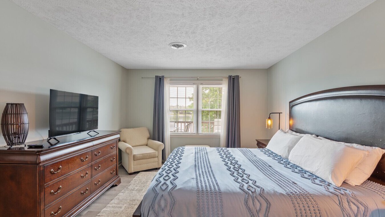 Photo of Bedroom in Leesville